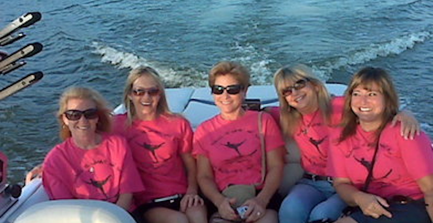 Swivel Mamas On The Lake T-Shirt Photo