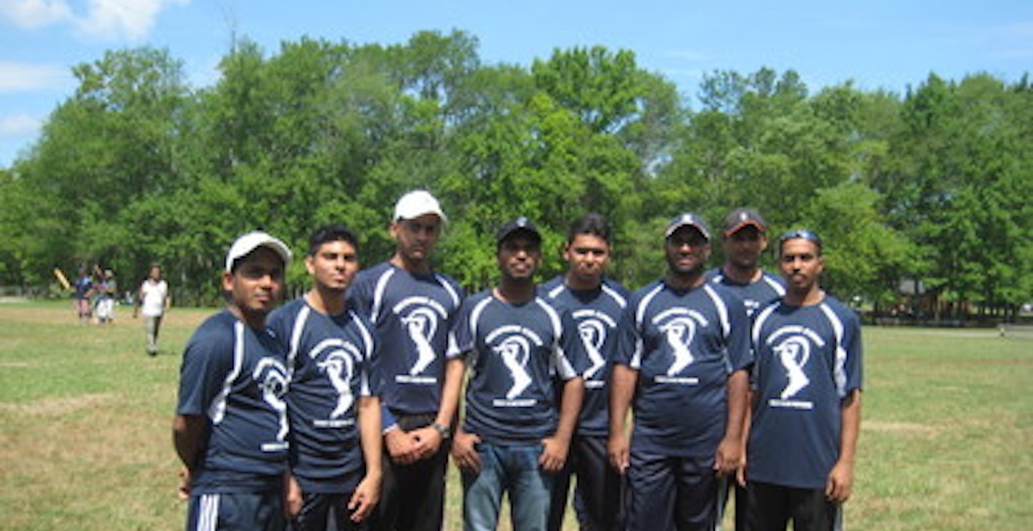 Richmond Kings Cricket Team T-Shirt Photo