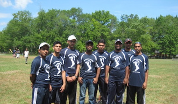 Richmond Kings Cricket Team T-Shirt Photo