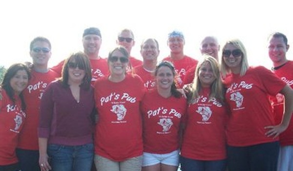 Pat's Pub Crew   Family Vacation 2010 T-Shirt Photo