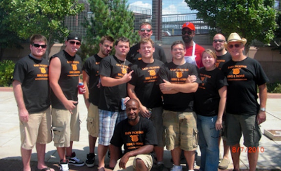Ezpbbq Team With Phillies Legend Garry Maddox T-Shirt Photo