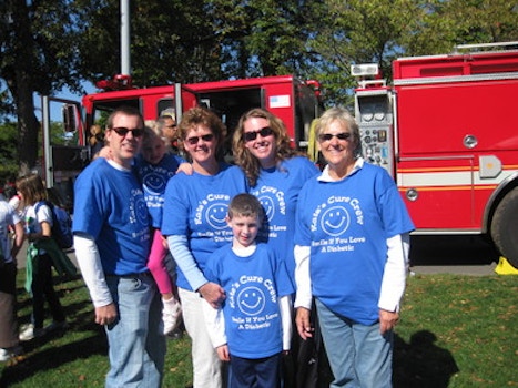 Jdrf Boston 2010   Kate's Cure Crew  T-Shirt Photo