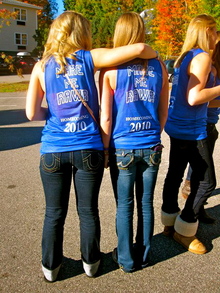 Unh Homecoming 2010   Get Wild T-Shirt Photo