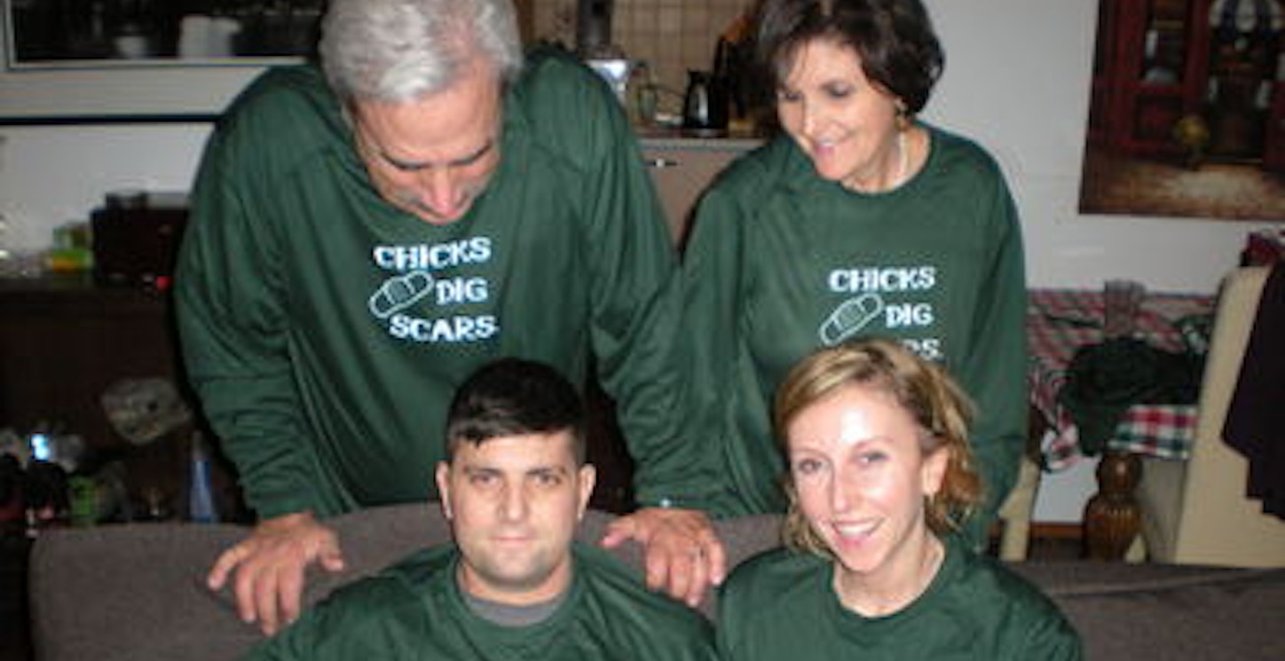 Chicks Dig Scars! T-Shirt Photo