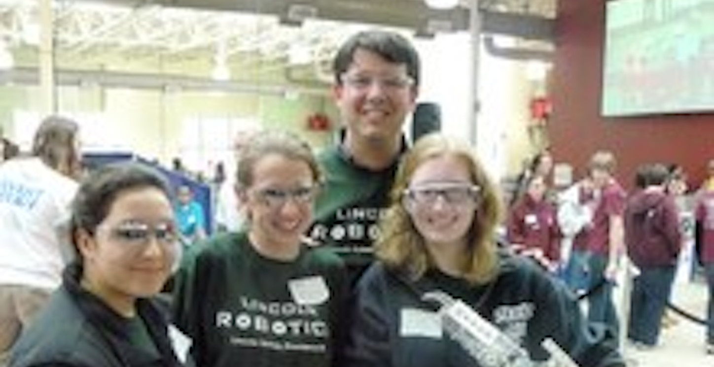 Lincoln School's Robotics Team At Our First Tech Challeng T-Shirt Photo