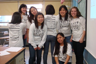 Venti Jesus Please! T-Shirt Photo