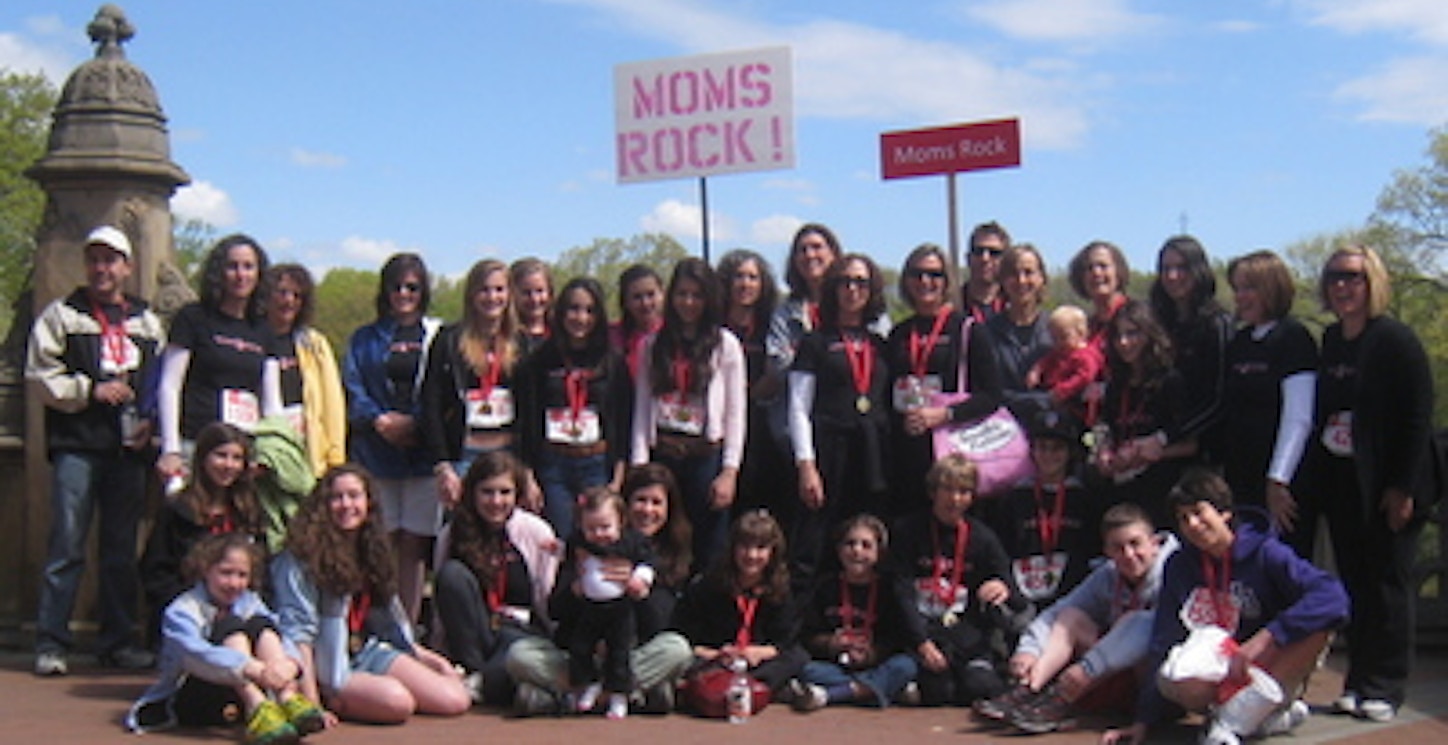 Moms Rock The Revlon Eif Walk For Women's Cancers T-Shirt Photo