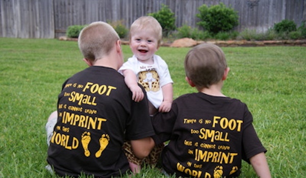 Small Feet Make Big Imprints! T-Shirt Photo