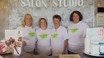 Girlfriends T-Shirt Photo