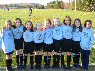 Huskies U8 Soccer Team T-Shirt Photo