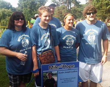 Austin's Family At The Mile Of Hope   2011 Jdrf Walk  T-Shirt Photo