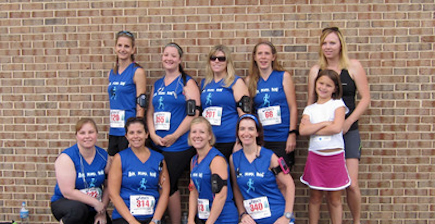 Picture of Run, Mama, Run Team!! Custom T-Shirt Design Run, Mama, Run Team!! T-Shirt Photo