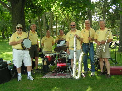 Lazy Does It   Traditional Jazz Band T-Shirt Photo