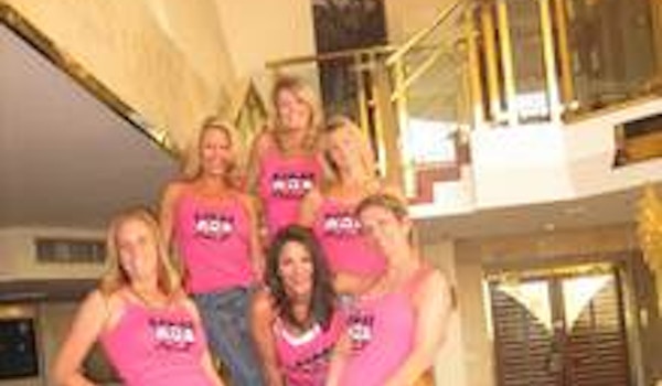 Las Vegas "Mob"!  (Mommies On Break) T-Shirt Photo