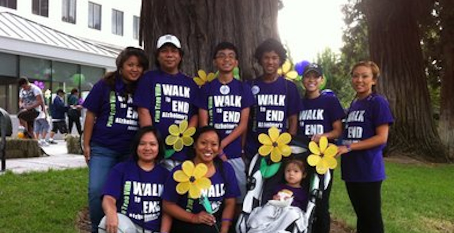 Walk To End Alzheimer's   October 2011 T-Shirt Photo