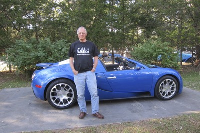 New Bugatti And Old Sailor T-Shirt Photo