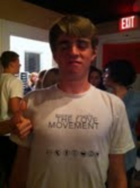 Keller Loves Project People T-Shirt Photo