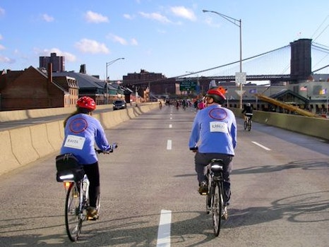Ms Bike Ny, Approaching Brooklyn Bridge T-Shirt Photo