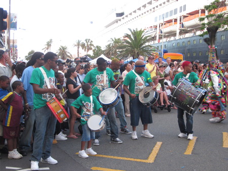 H&H Gombeys Bermuda T-Shirt Photo