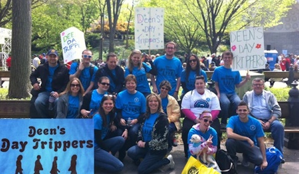 Deen's Day Trippers At The 2012 Parkinson's Unity Walk In Central Park T-Shirt Photo