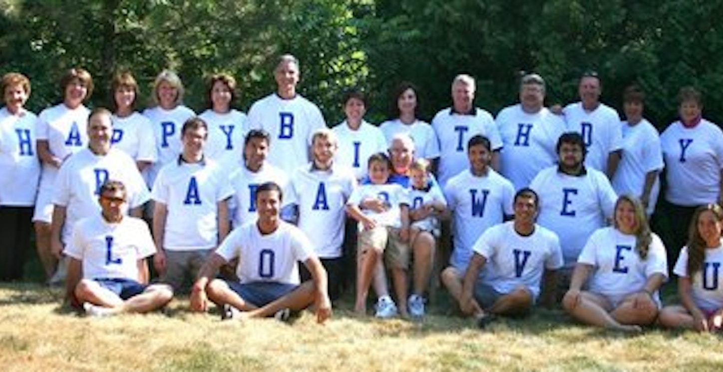 Picture of Papa's Family Custom T-Shirt Design Papa's Family T-Shirt Photo
