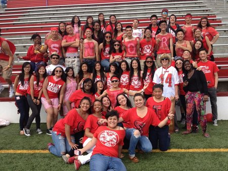 Rolling In The Deep Red  T-Shirt Photo