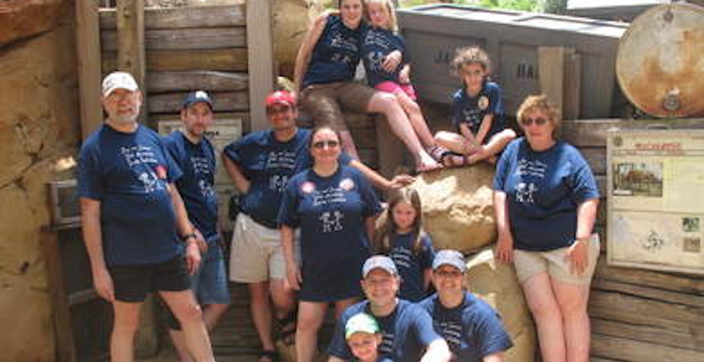 25th Anniversay Family Trip T-Shirt Photo