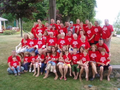 Hoop N Holler Family Reunion T-Shirt Photo