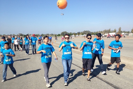 Two Thumbs Up! T-Shirt Photo