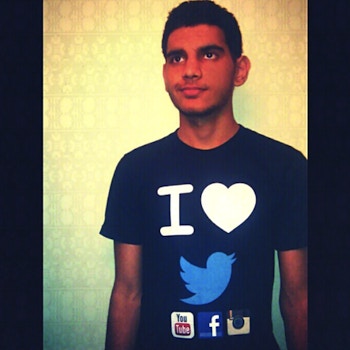 I Love Social Networking T-Shirt Photo