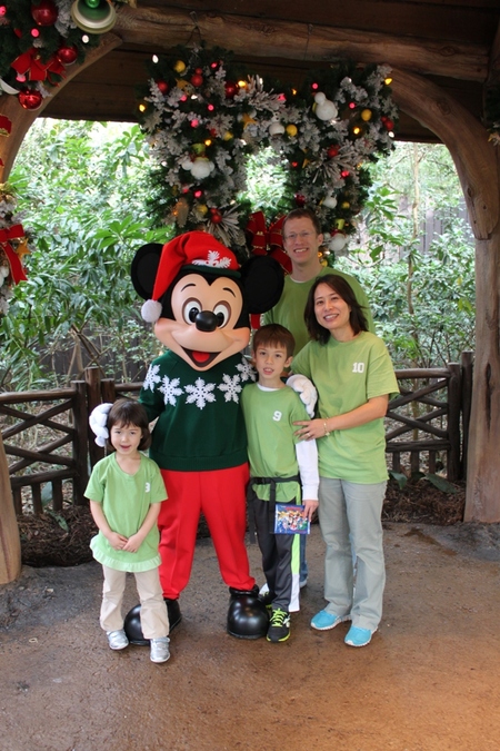 Family Vacation Uniform T-Shirt Photo
