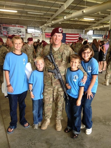 Sfc David Reid Sr. Welcome Home Daddy T-Shirt Photo