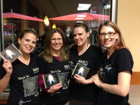 Weak For His Glory Girls T-Shirt Photo