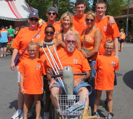 Disfunctional Family Day  T-Shirt Photo