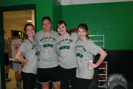 One Of The Many High School Teams Comes To Show Their Stuff At "Battle Of The Bench" T-Shirt Photo