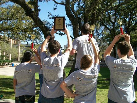 Larrywhitefanclub T-Shirt Photo
