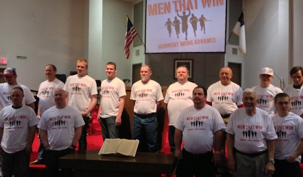 Men That Win T-Shirt Photo