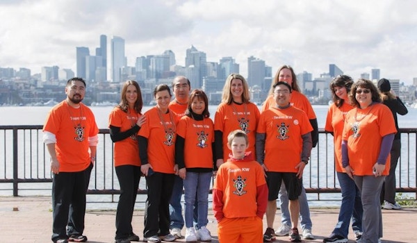 Team Kw At The Seattle Walk Ms 2013 T-Shirt Photo