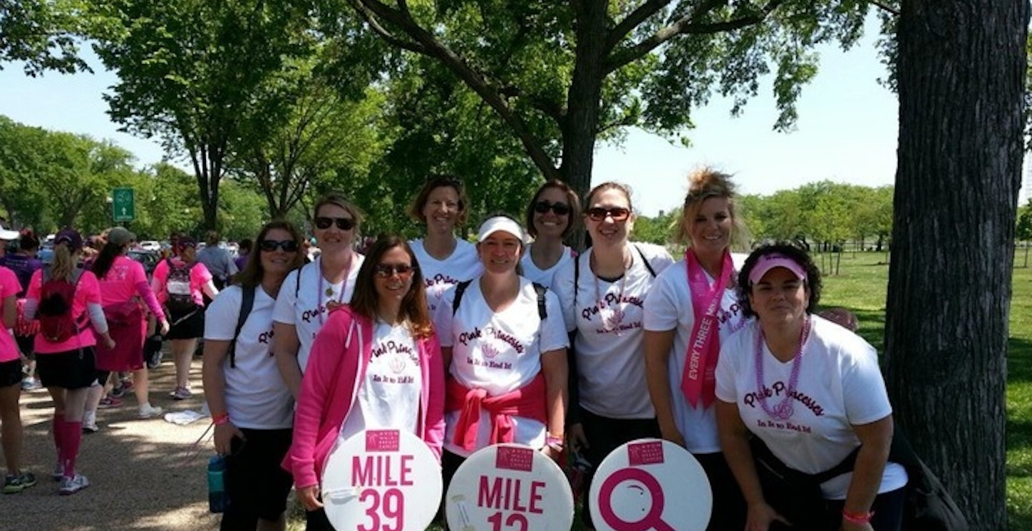 2 Days And 39.3 Miles.... The Pink Princesses Are In It To End It!! T-Shirt Photo
