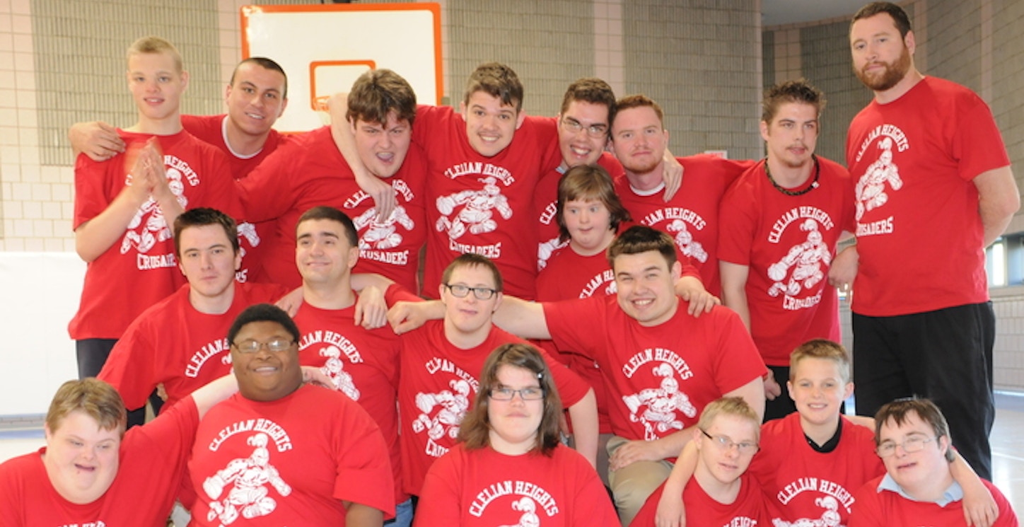 Crusaders Basketabll Team T-Shirt Photo