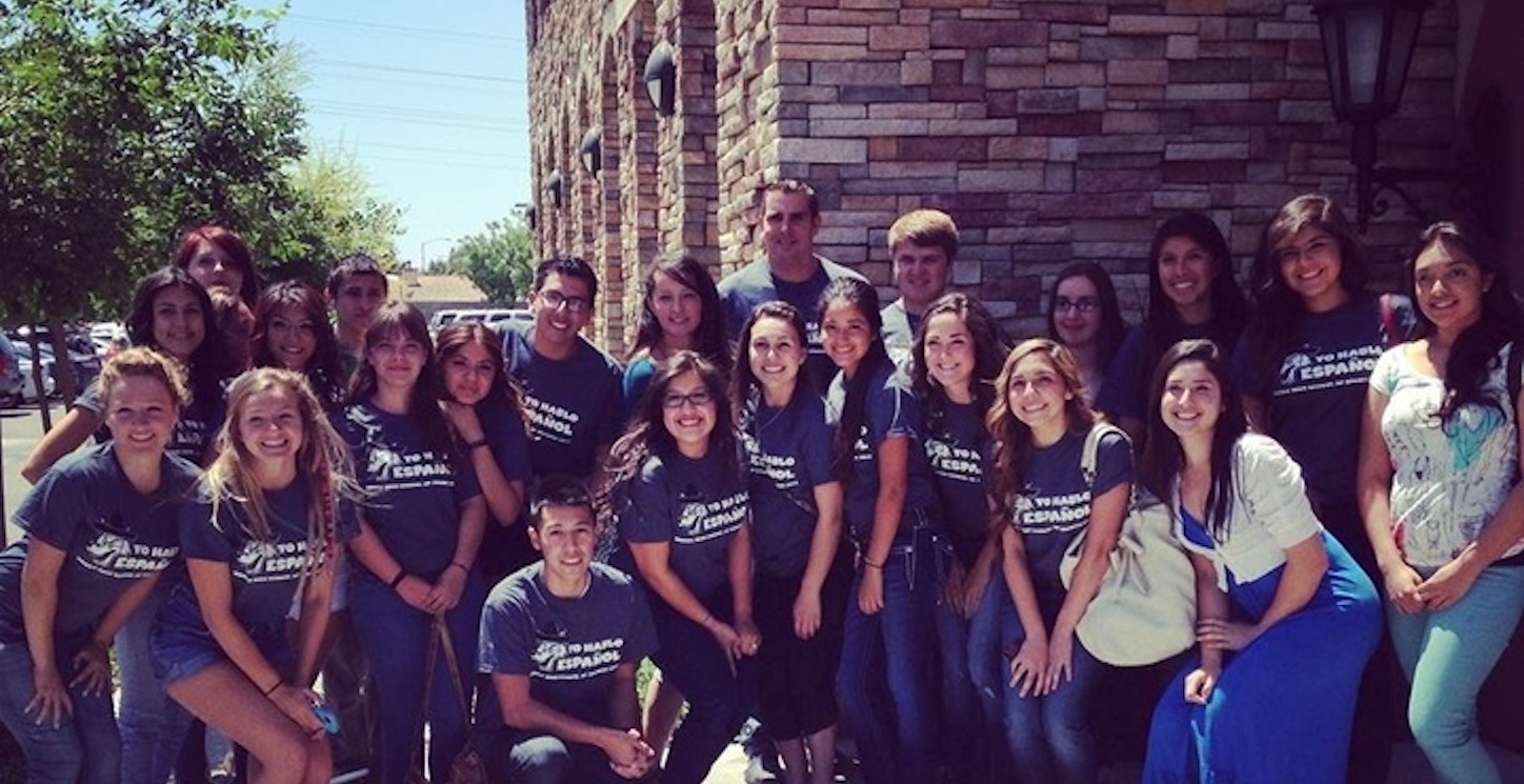 Yo Hablo Espanol T-Shirt Photo