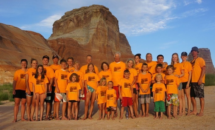 Powell Fun T-Shirt Photo