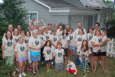 Cousin Reunion In Mt. Vernon, Ohio T-Shirt Photo