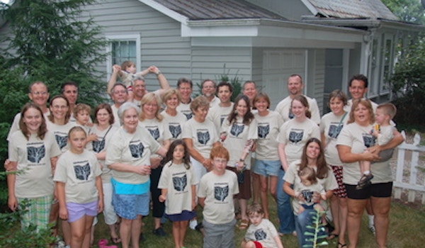 Cousin Reunion In Mt. Vernon, Ohio T-Shirt Photo
