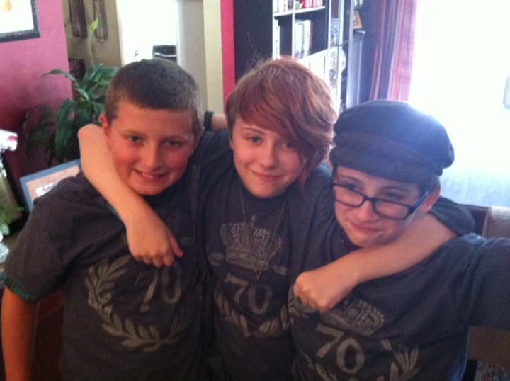 Pops Rocks Kids  T-Shirt Photo