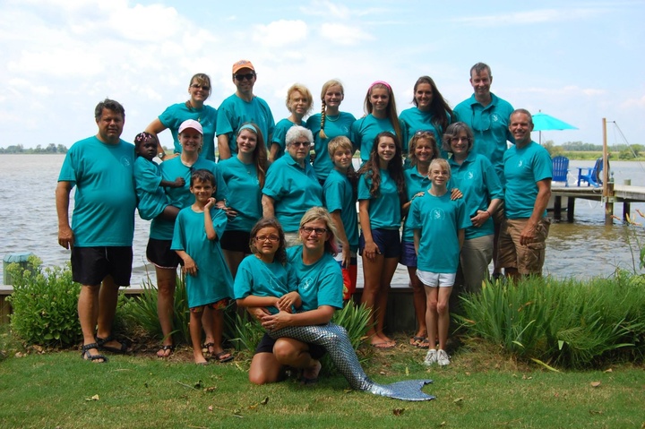 Paw Paw Landing T-Shirt Photo