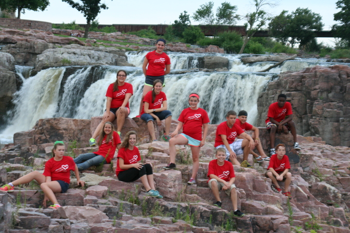 Middle School Service Trip At Falls Park, Sioux Falls, Sd T-Shirt Photo
