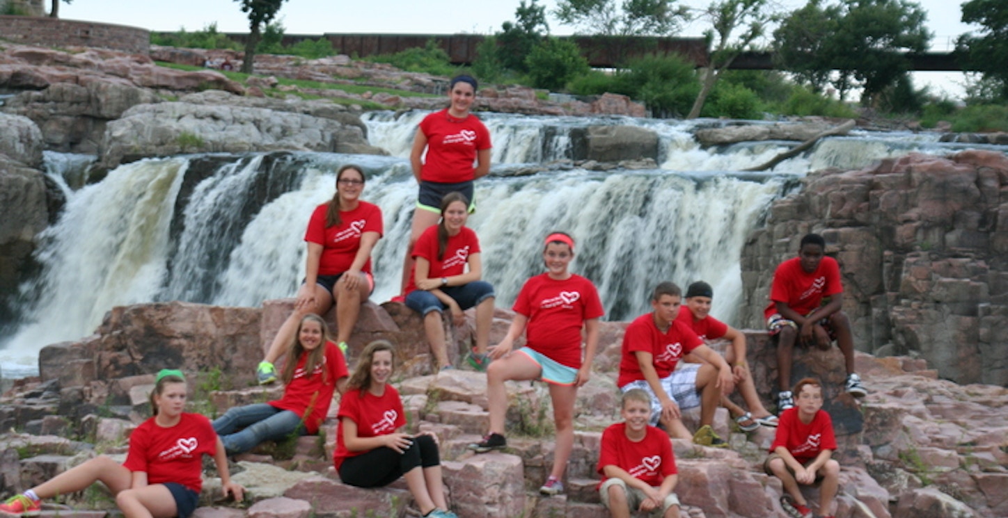 Middle School Service Trip At Falls Park, Sioux Falls, Sd T-Shirt Photo