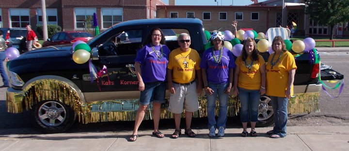 The Perfect Parade Accent T-Shirt Photo