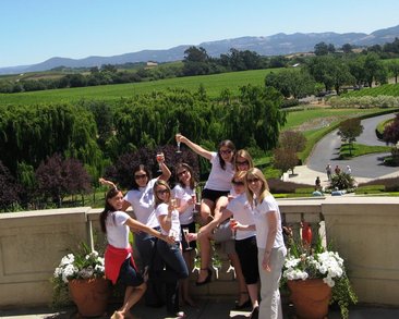 Team Donna Loves Champagne T-Shirt Photo